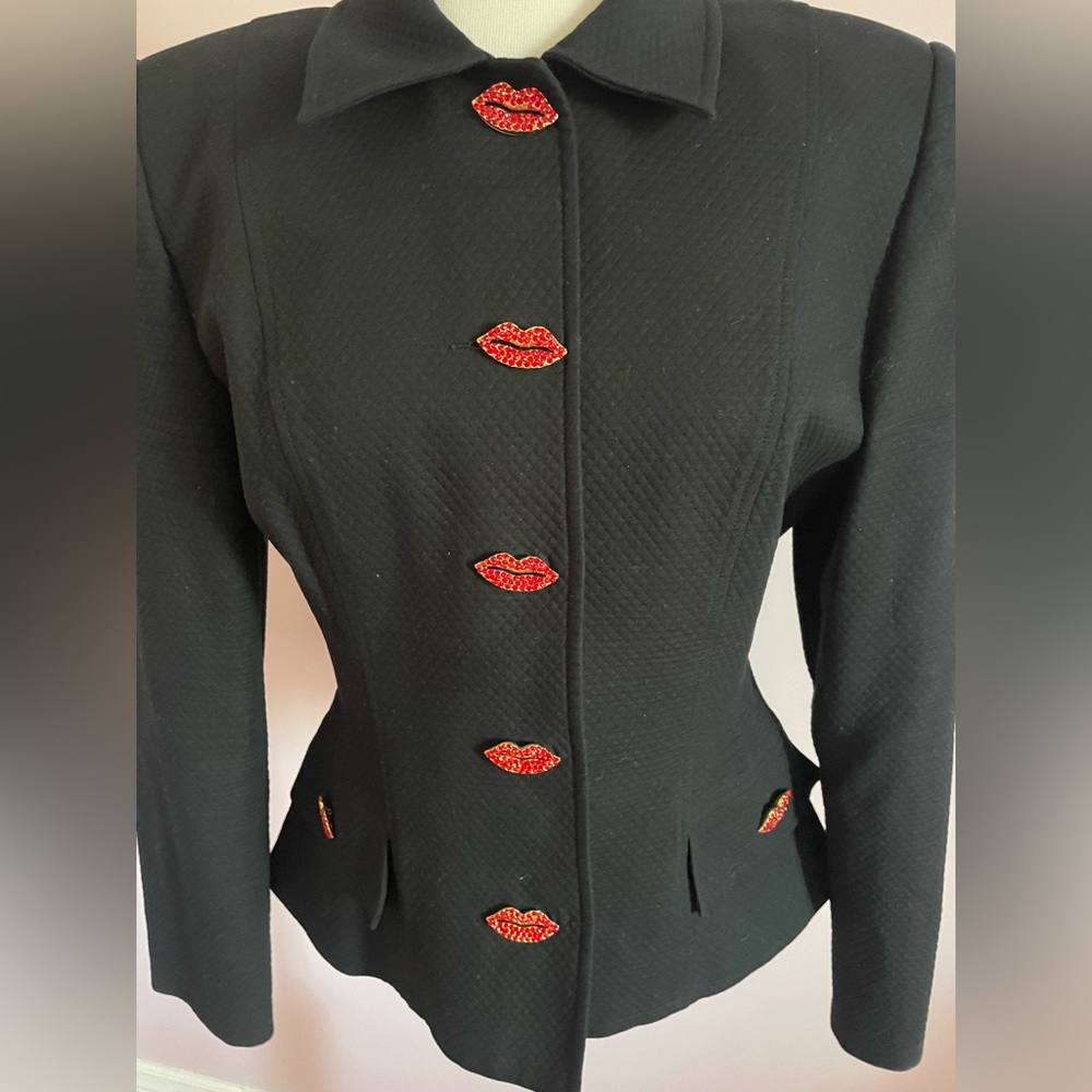 Vintage WAYNE CLARK Jewelled Lip Black and Red Tailored Blazer - Picture 2 of 10